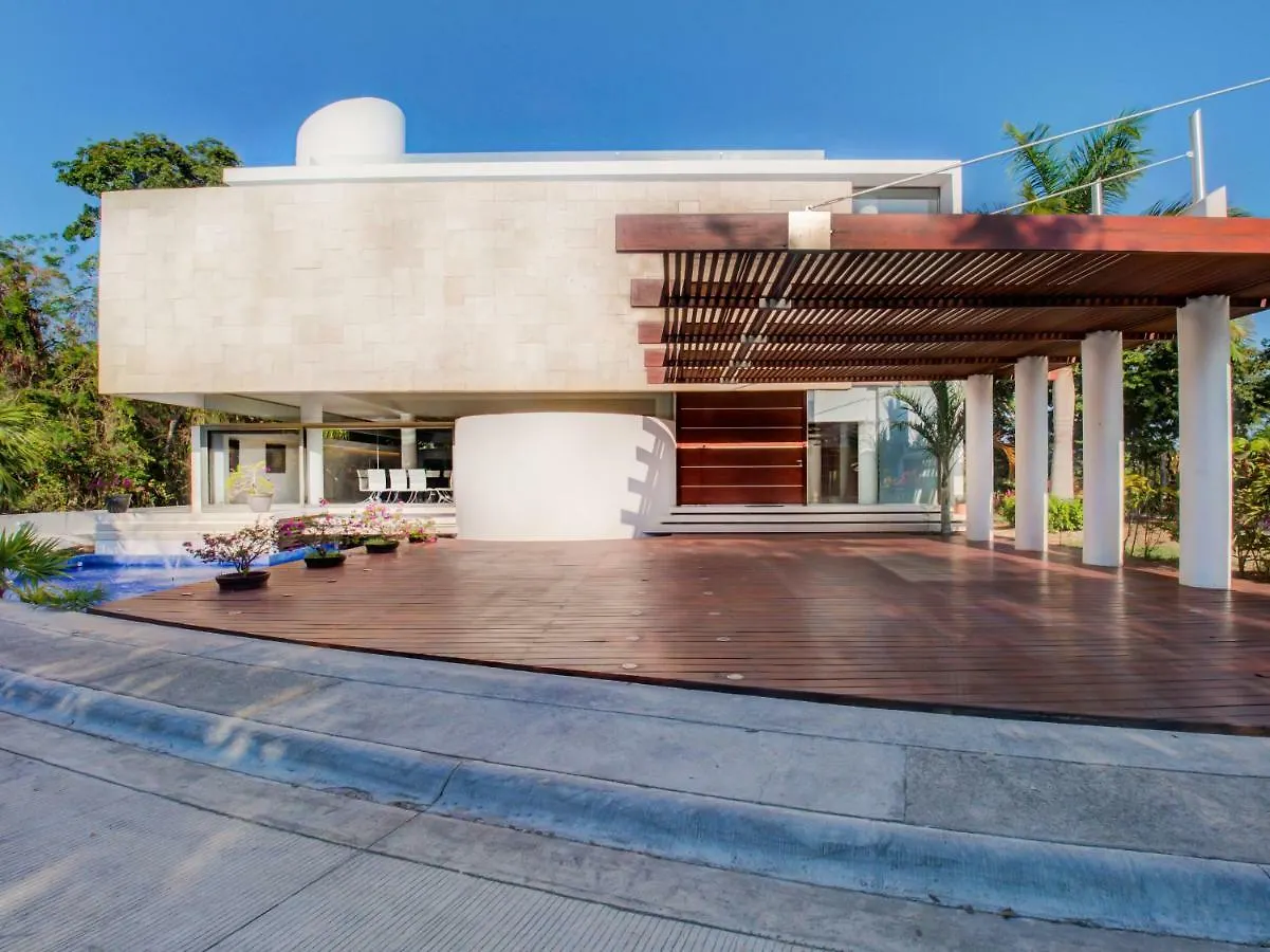 Дом отдыха Orion Luxury Home Tulum.